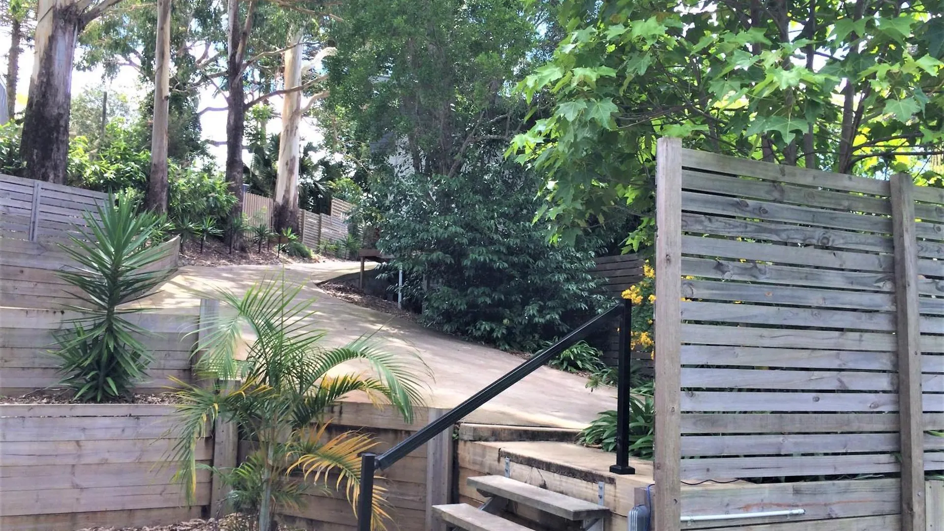 Private 2 Bedroom Cottage With Lakeview 말레니 펜션