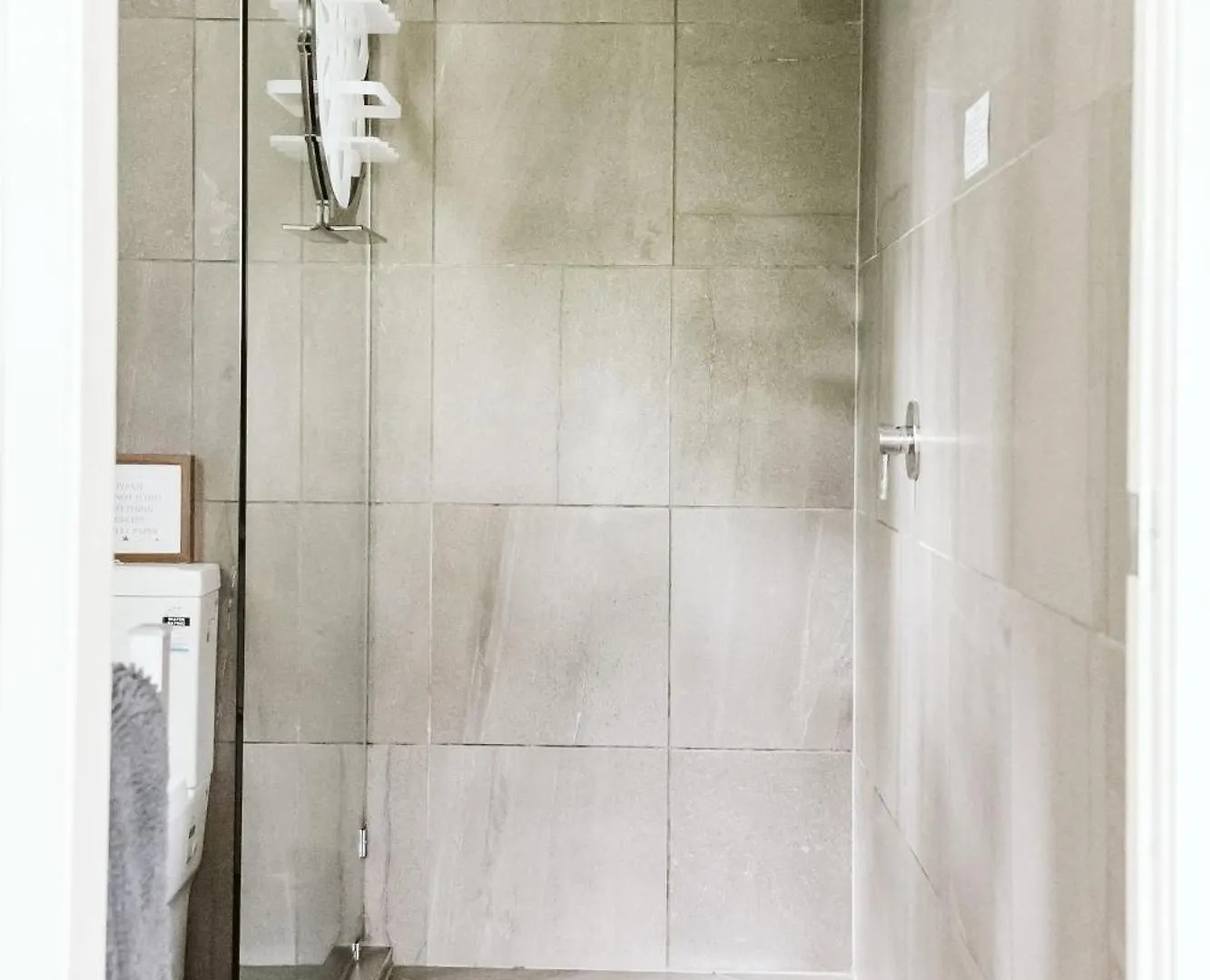 Private 2 Bedroom Cottage With Lakeview 말레니 0*,